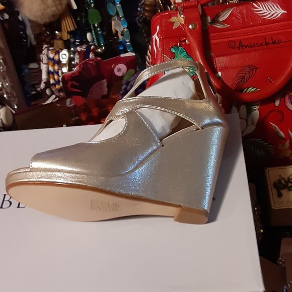 BENJAMIN WALK GOLD METALIC WEDGE PEEP TOE STRAP SANDALS - Picture 4 of 6